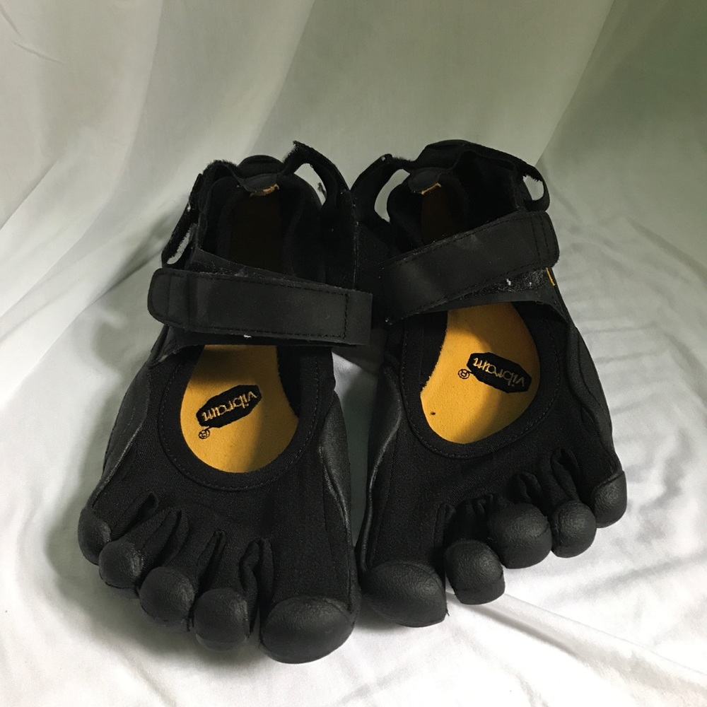 VIBRAM Five Finger Toe Shoes